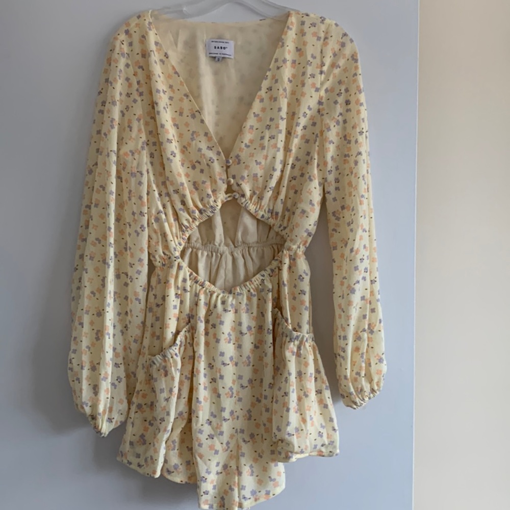 Floral print romper from Sabo Skirt. Size S - Picture 1 of 6